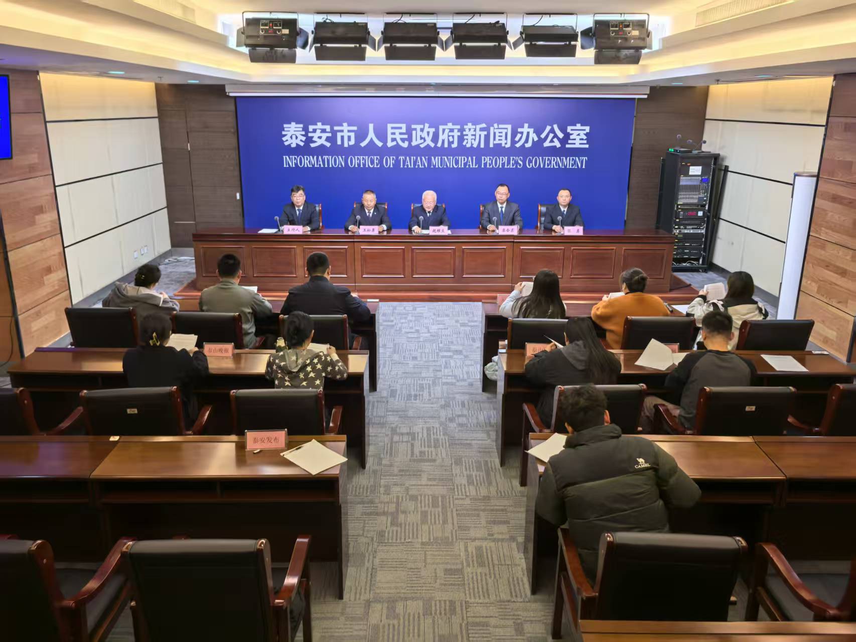 微信图片_20251028151234_1184_124.jpg 微信图片_20251028151234_1184_124.jpg